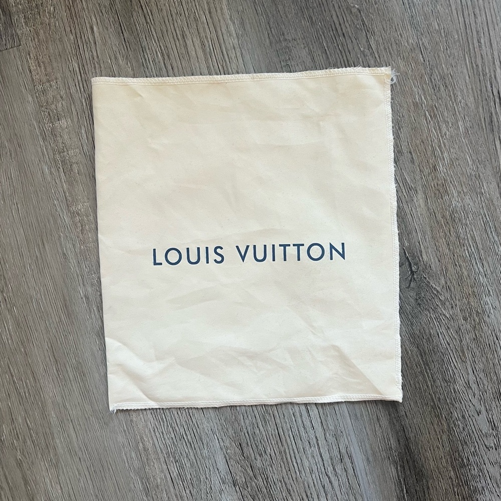 Louis Vuitton Dust Bag - Picture 6 of 9